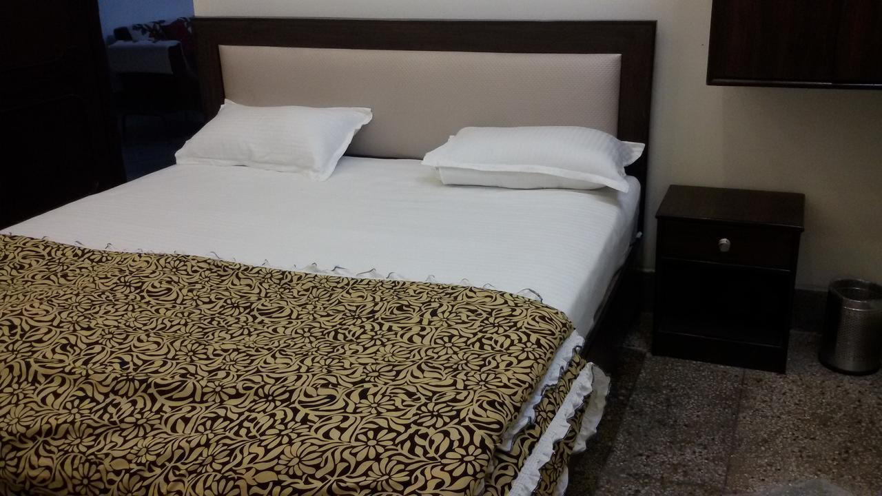 Hotel Vacation Τζαϊπούρ Εξωτερικό φωτογραφία