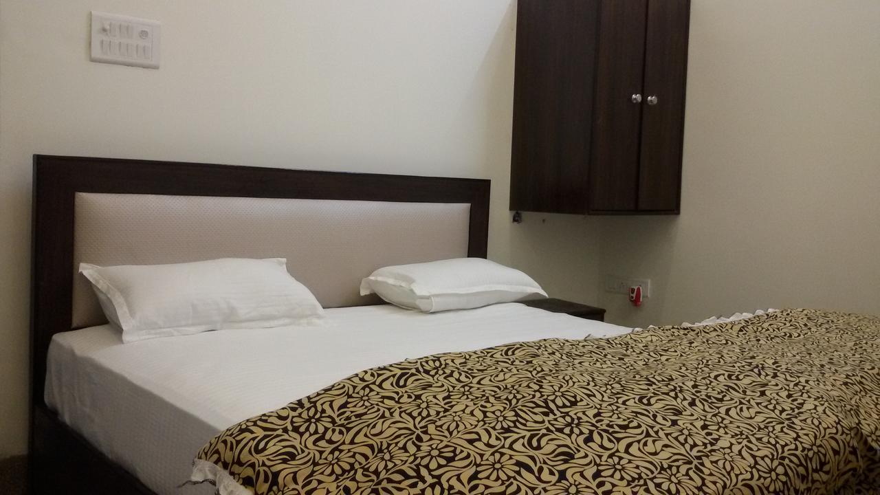 Hotel Vacation Τζαϊπούρ Εξωτερικό φωτογραφία