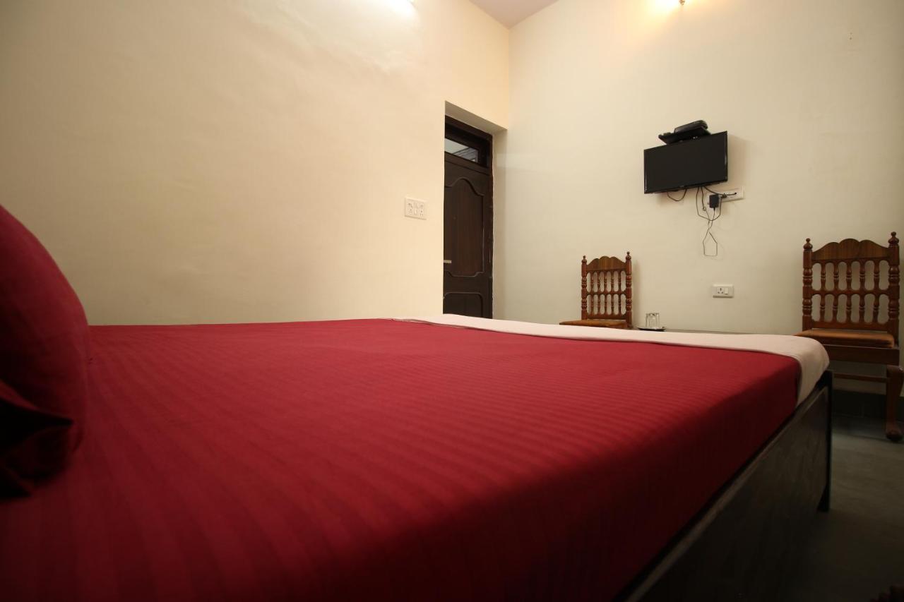 Hotel Vacation Τζαϊπούρ Εξωτερικό φωτογραφία