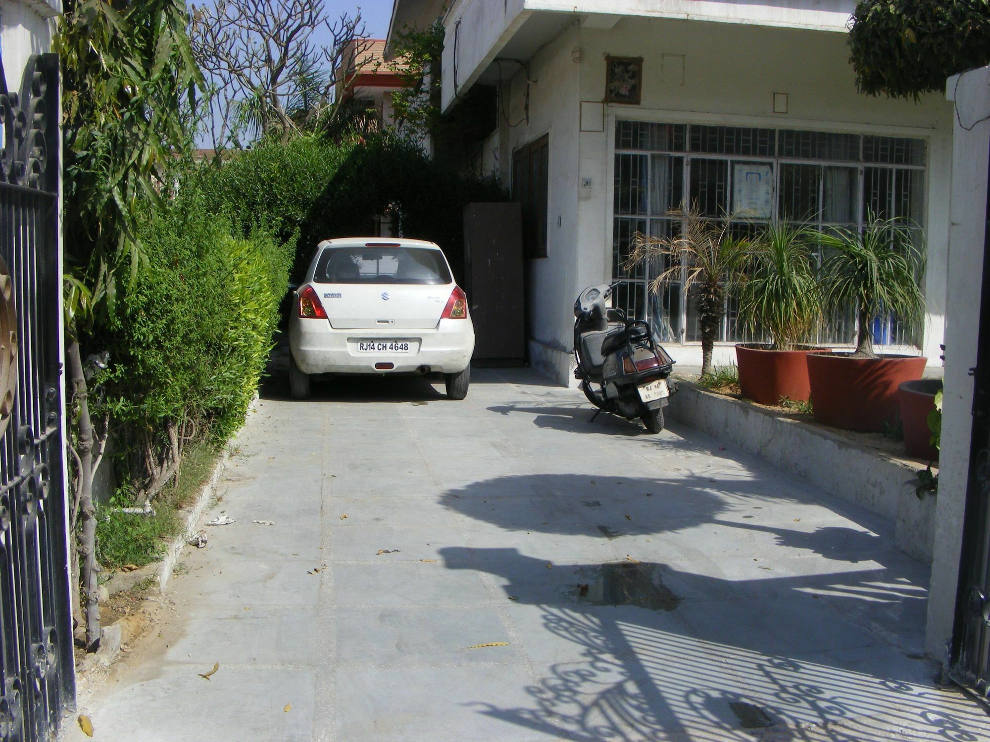 Hotel Vacation Τζαϊπούρ Εξωτερικό φωτογραφία