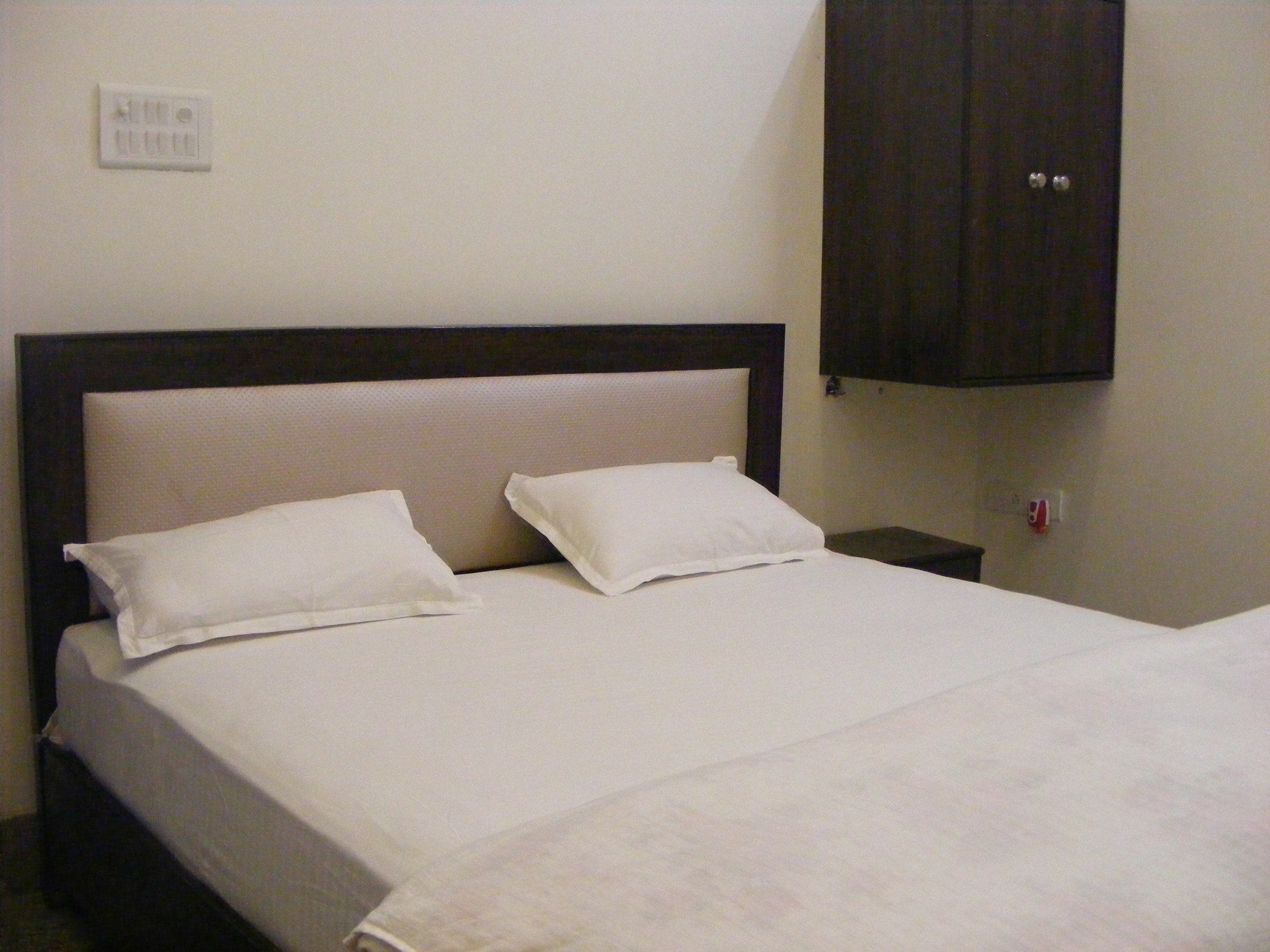 Hotel Vacation Τζαϊπούρ Εξωτερικό φωτογραφία