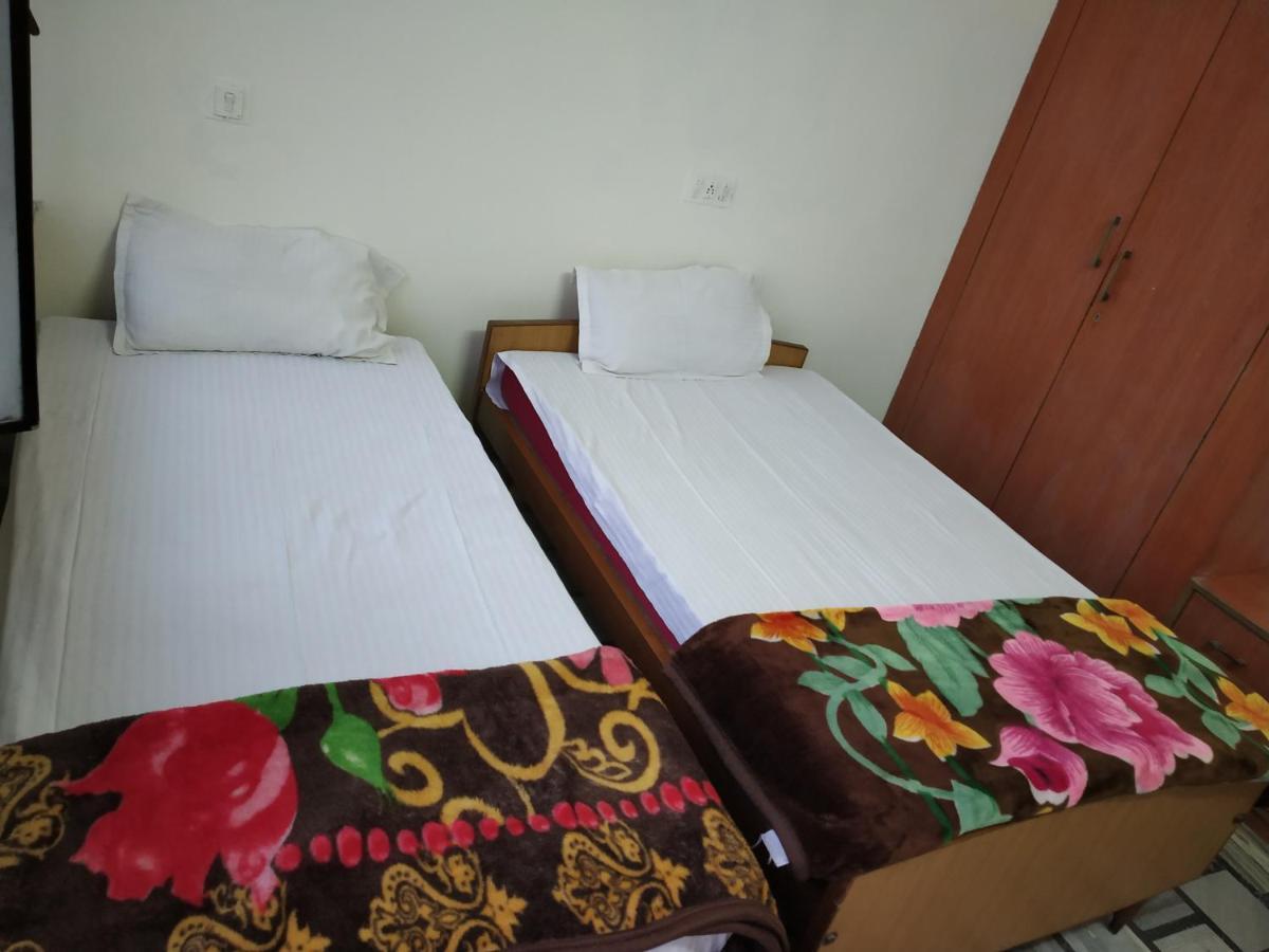 Hotel Vacation Τζαϊπούρ Εξωτερικό φωτογραφία